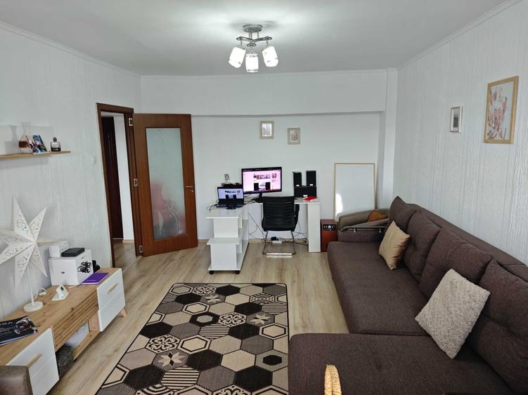 Apartament cu 2 camere decomandat în Dacia