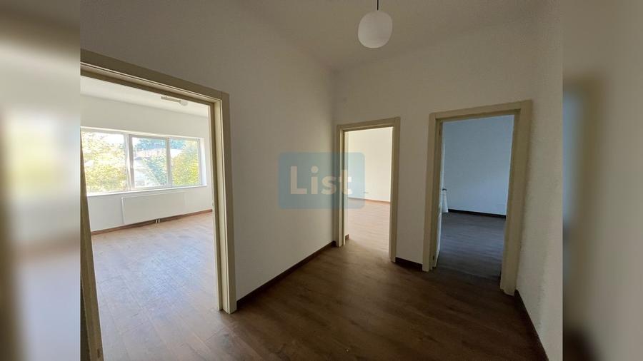 Apartament cu 3 camere decomandat în Semicentral
