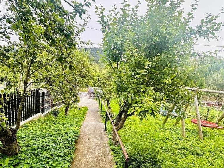 Casă individuală cu 4 camere cu Teren 800 Mp în Izvoarele Sucevei