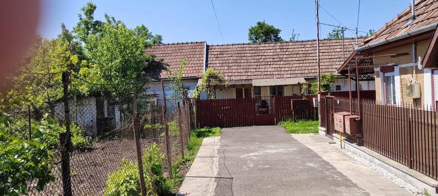 Casă individuală cu 2 camere cu Canalizare în Sâncraiu de Mureș