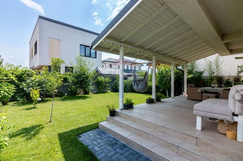 Casă / Vilă cu 4 camere de vânzare Tunari - 26