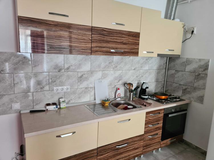 Inchiriez apartament 2 camere etaj 2 Doamna Stanca - 5