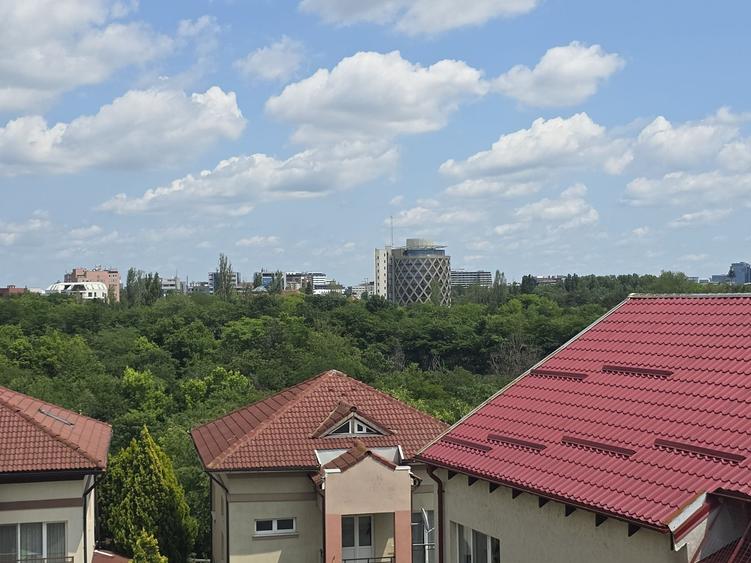Apartament cu 2 camere semidecomandat în Băneasa