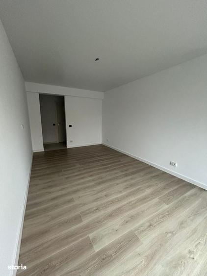 Apartament cu 4 camere decomandat în Albert