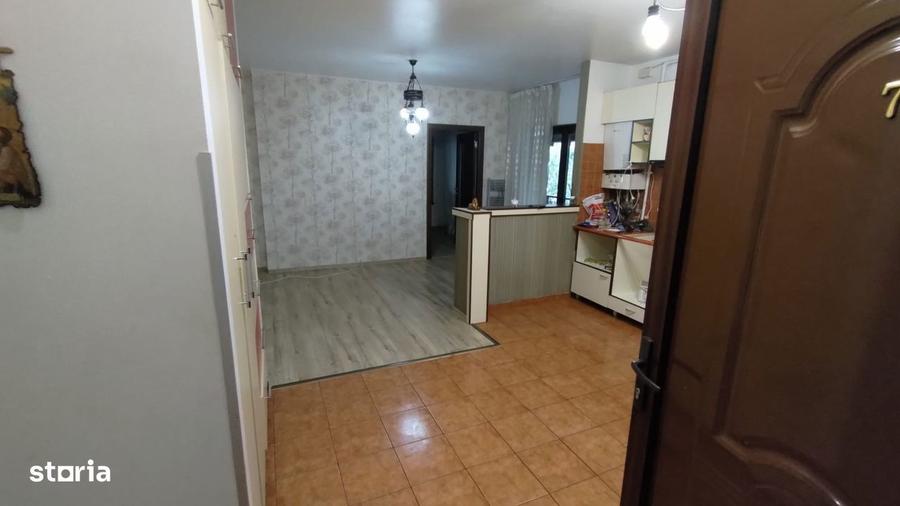 Apartament cu 3 camere în Central