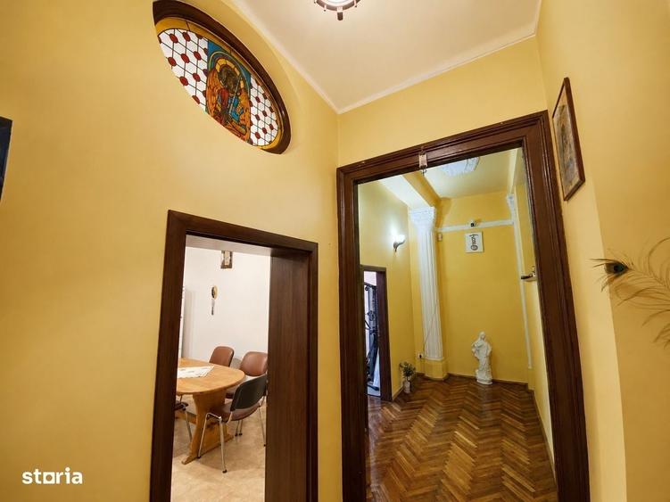 Apartament cu 4 camere decomandat în Elisabetin