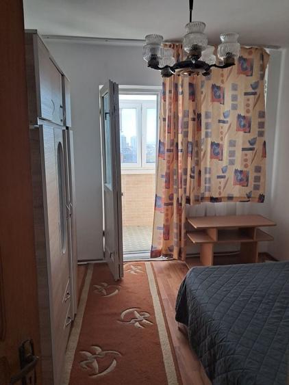 Apartament cu 3 camere decomandat în Unirii Sud