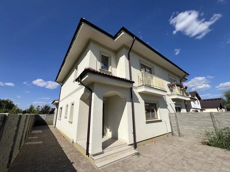 Casă cu 4 camere cu Teren 333 Mp în Giroc