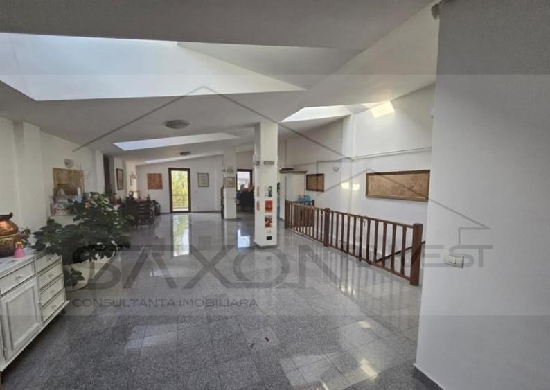 Casă cu 5 camere cu Teren 300 Mp în Bucureștii Noi
