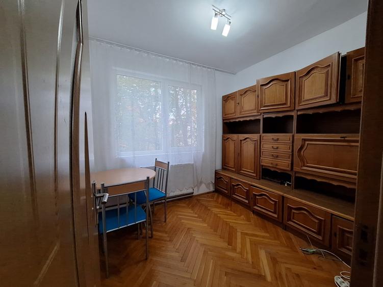 Apartament cu 2 camere nedecomandat, mobilat în Complex Studențesc