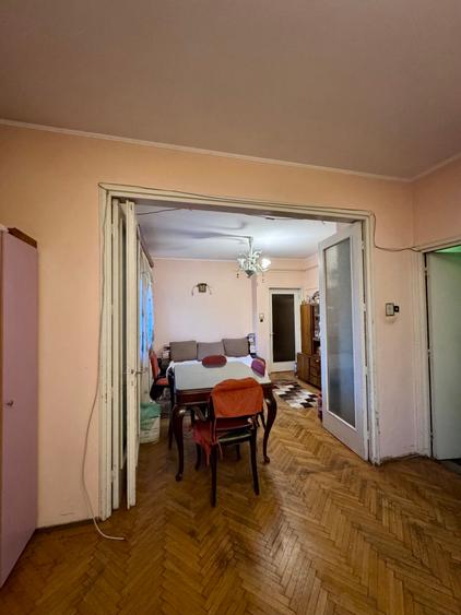 Apartament cu 3 camere circular în Parcul Carol
