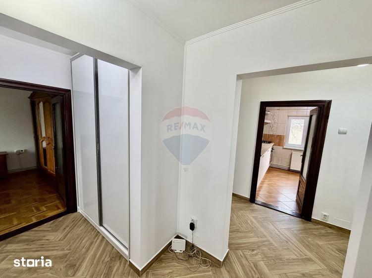Apartament 3 camere etaj 1 - 2