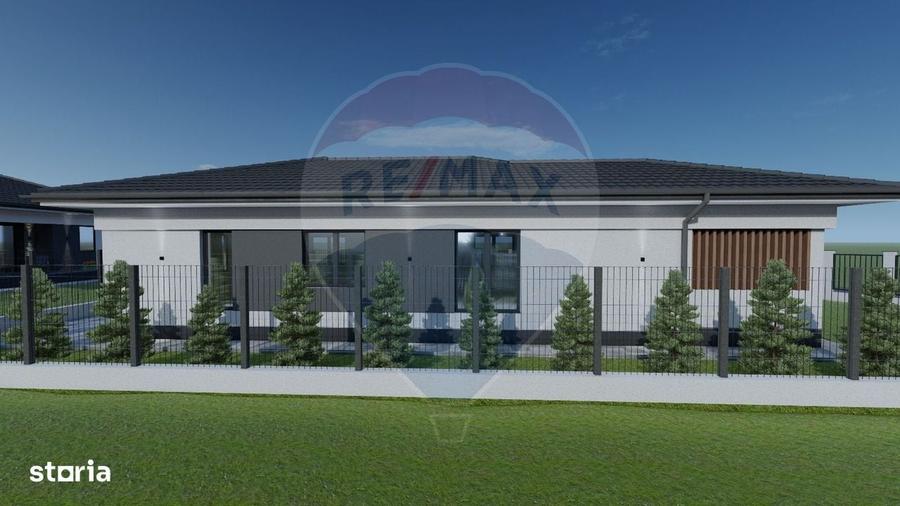 Casă cu 4 camere în Recea