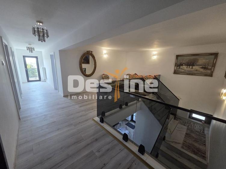 Casă cu 5 camere cu Teren 1500 Mp în Rediu