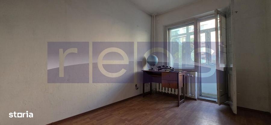 Apartament cu 3 camere decomandat în Dristor