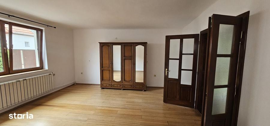 Casă cu 4 camere decomandat cu Teren 502 Mp în Șelimbăr