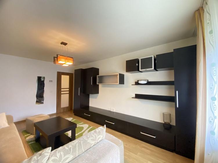 Apartament cu 2 camere decomandat, mobilat în Zorilor