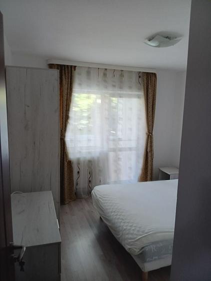 Apartament cu 2 camere decomandat în Micro 17