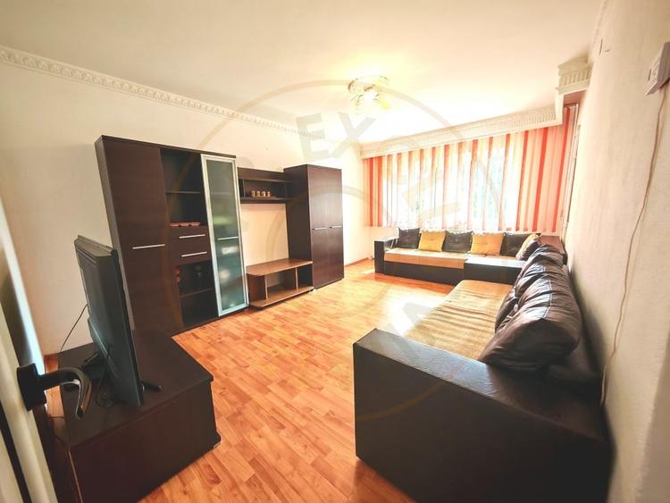 Apartament cu 2 camere decomandat, mobilat în Mioveni