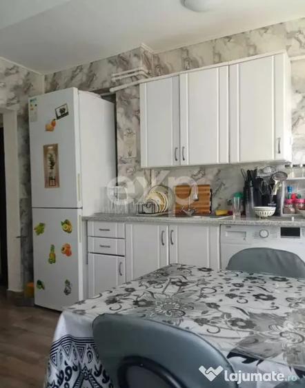 Apartament cu 2 camere semidecomandat în Micro 9