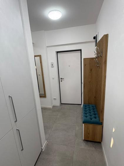 Garsonieră decomandată, mobilată în Calea București