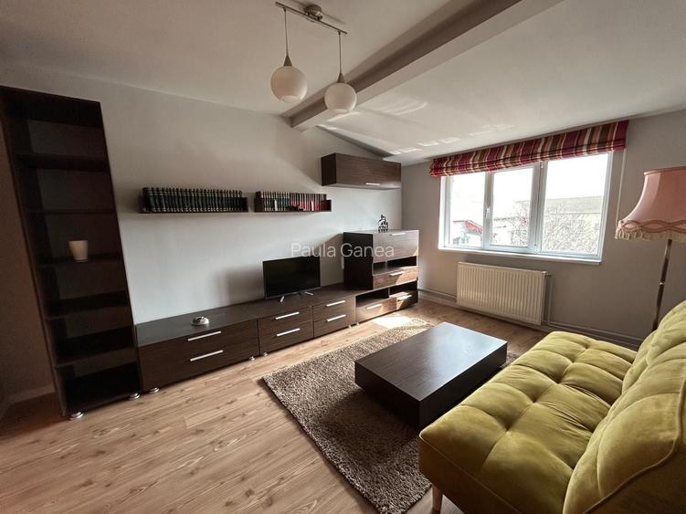 Un apartament altfel decat cele clasice de 2 camere/ 82 mp de spatiu/ lumina si confort.