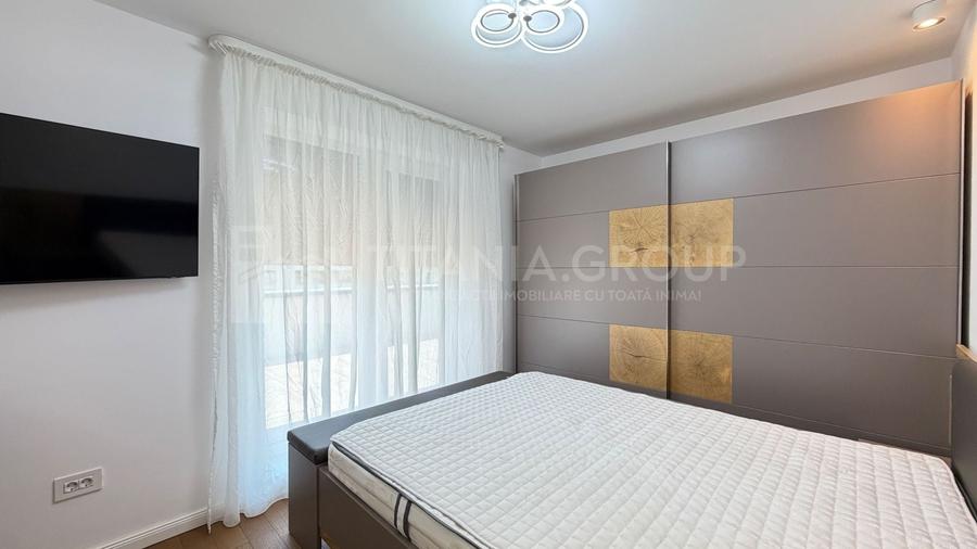 Apartament cu 4 camere decomandat, mobilat în Tractorul