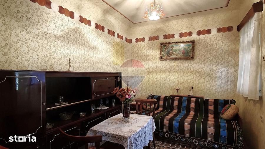 Casă cu 3 camere cu Teren 2594 Mp în Blăjel