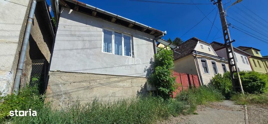 Casă cu 3 camere cu Teren 902 Mp în Central
