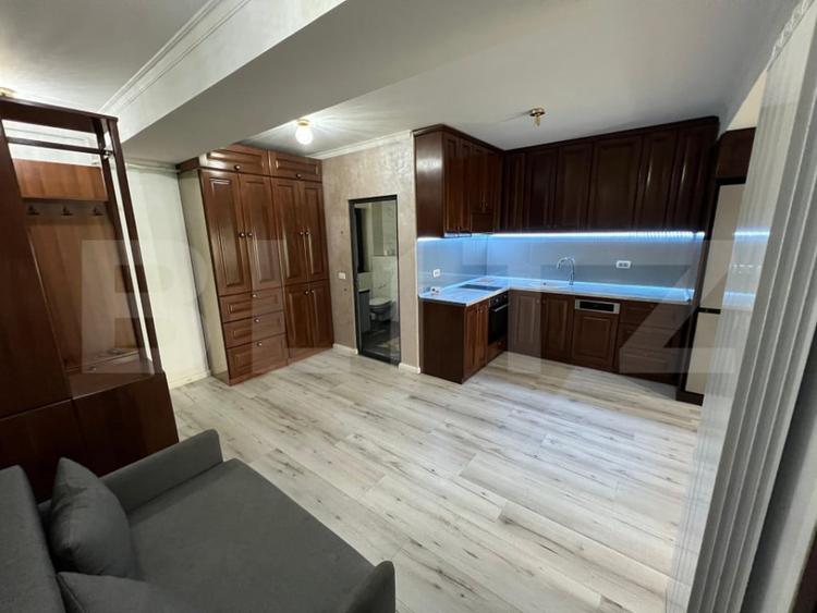 Apartament cu 2 camere semidecomandat în Central