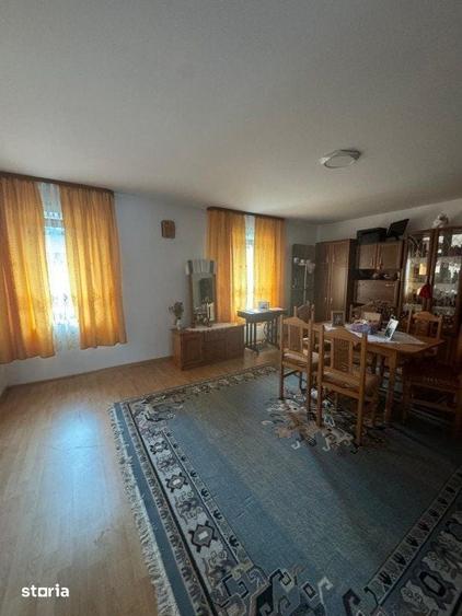 Casă cu 4 camere cu Teren 4400 Mp în Rădăuți