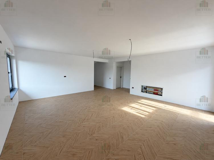 Casă cu 4 camere cu Teren 365 Mp în Berceni