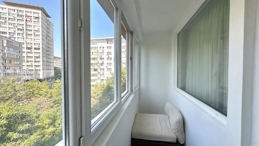 Apartament cu 2 camere decomandat, mobilat în Calea Victoriei