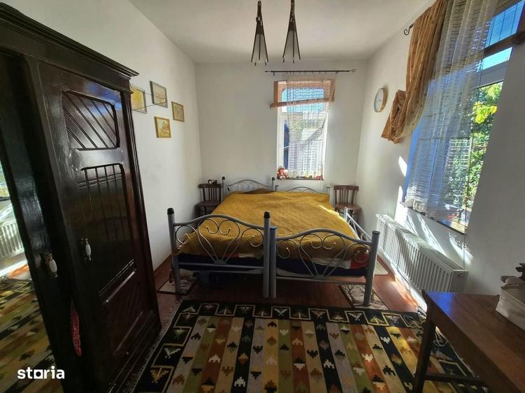 Casă cu 3 camere cu Teren 2308 Mp în Domnești