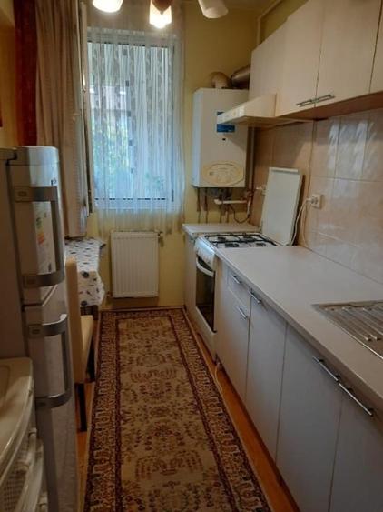 Apartament cu 2 camere decomandat, mobilat în Florești