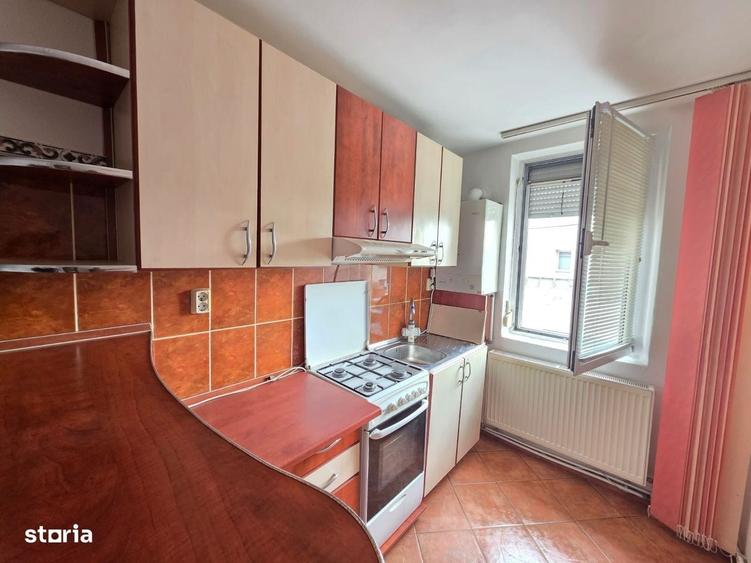 2 camere, Bulevardul Roman Musat, etaj 1 - 3