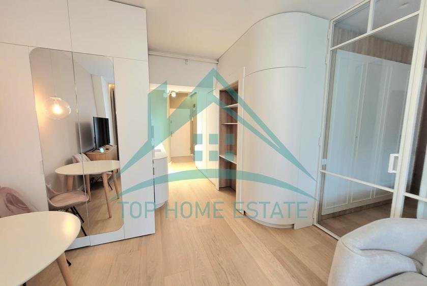 Apartament cu 2 camere semidecomandat, mobilat în Ultracentral