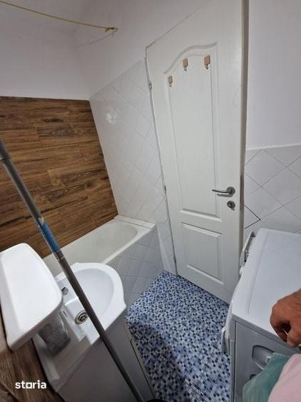 Garsonieră decomandată în Central