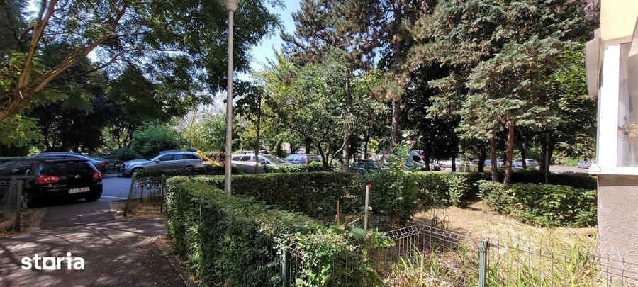 De vanzare Apartament 3 camere decomandate in Gradini Mana?tur - 16