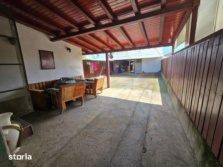 Casă cu 2 camere cu Teren 638 Mp în Lazuri