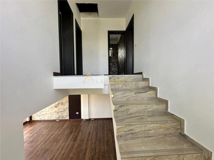 Casă cu 4 camere cu Teren 380 Mp în Berceni