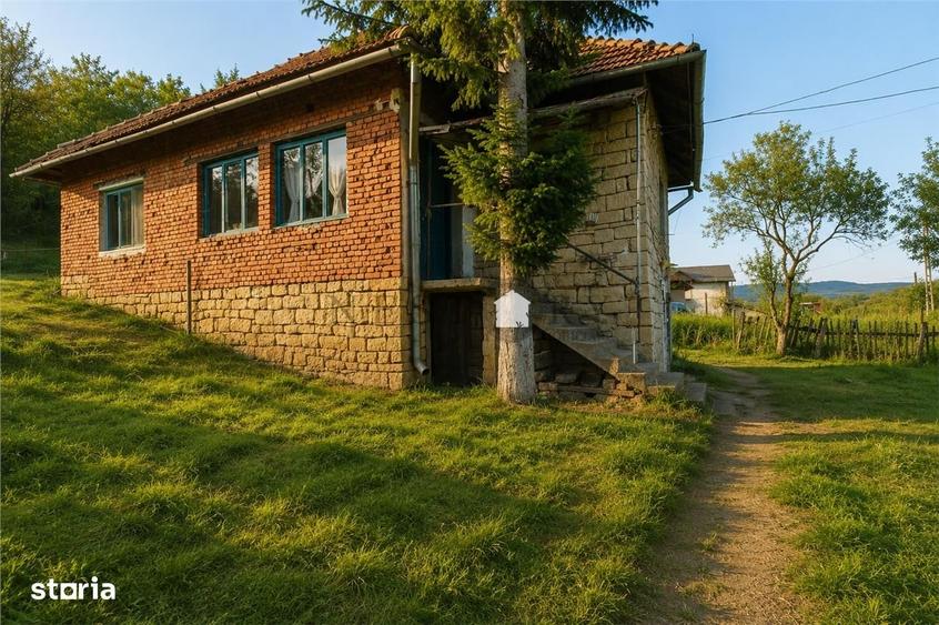 Casă cu 3 camere cu Canalizare în Șoimeni