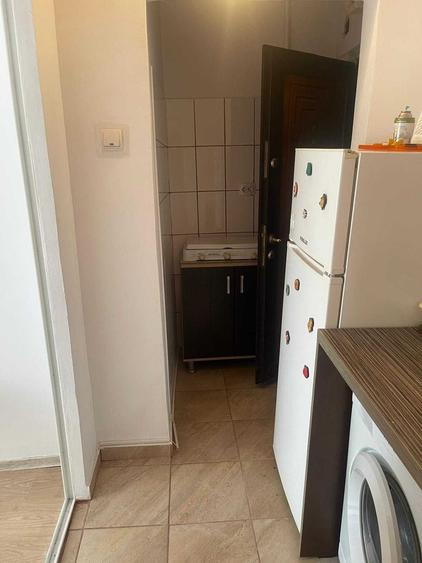 Garsonieră decomandată în Războieni