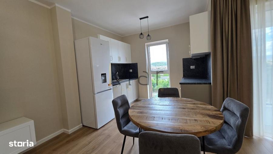Apartament cu 2 camere semidecomandat în Florești