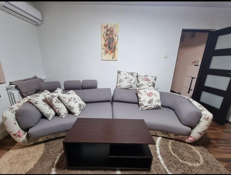 Apartament cu 2 camere semidecomandat în Craiovița Nouă