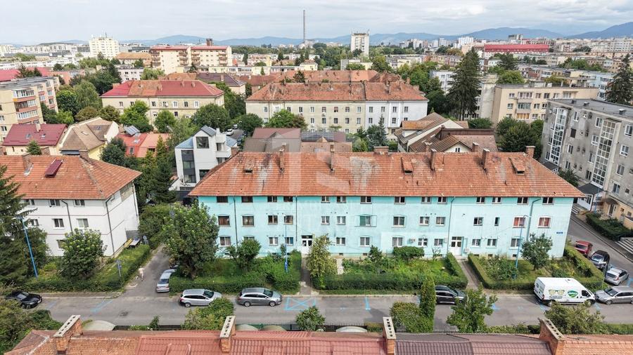 Garsonieră decomandată, mobilată în Tractorul