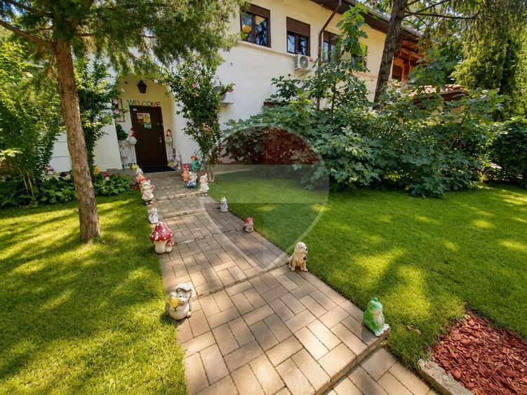Casă individuală cu 1 camere cu Teren 100 Mp în Periferie