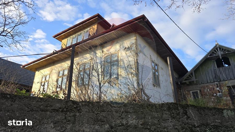 Teren de 10860 mp, în Gălănești