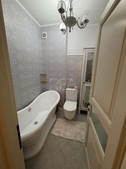 Apartament cu 3 camere decomandat, mobilat în Lujerului