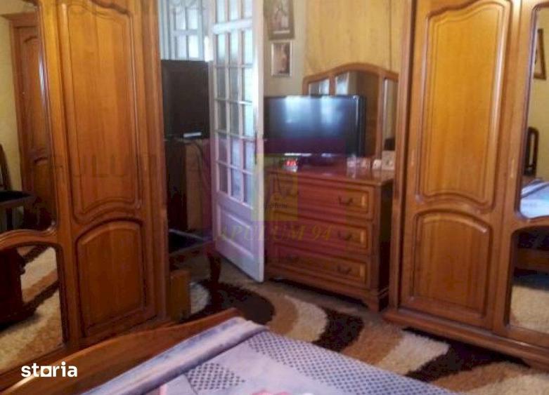 Apartament cu 9 camere în Cotroceni